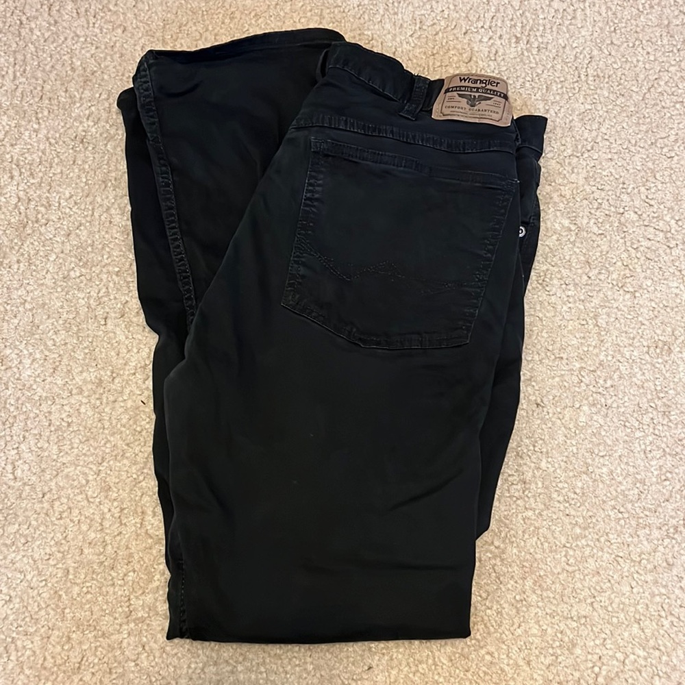 Men’s wrangler jeans straight fit